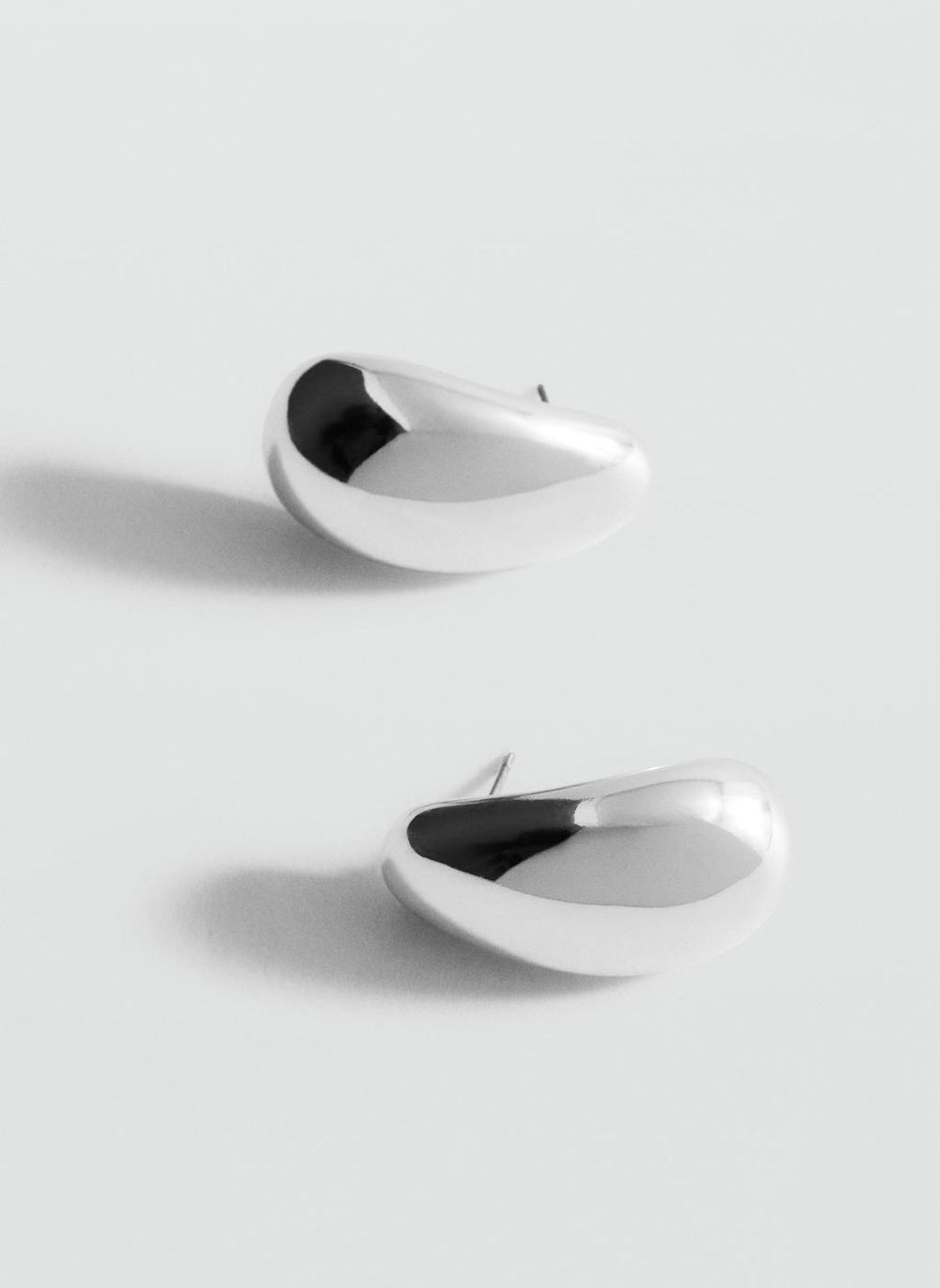 buy-mango-oval-volume-earrings_y43