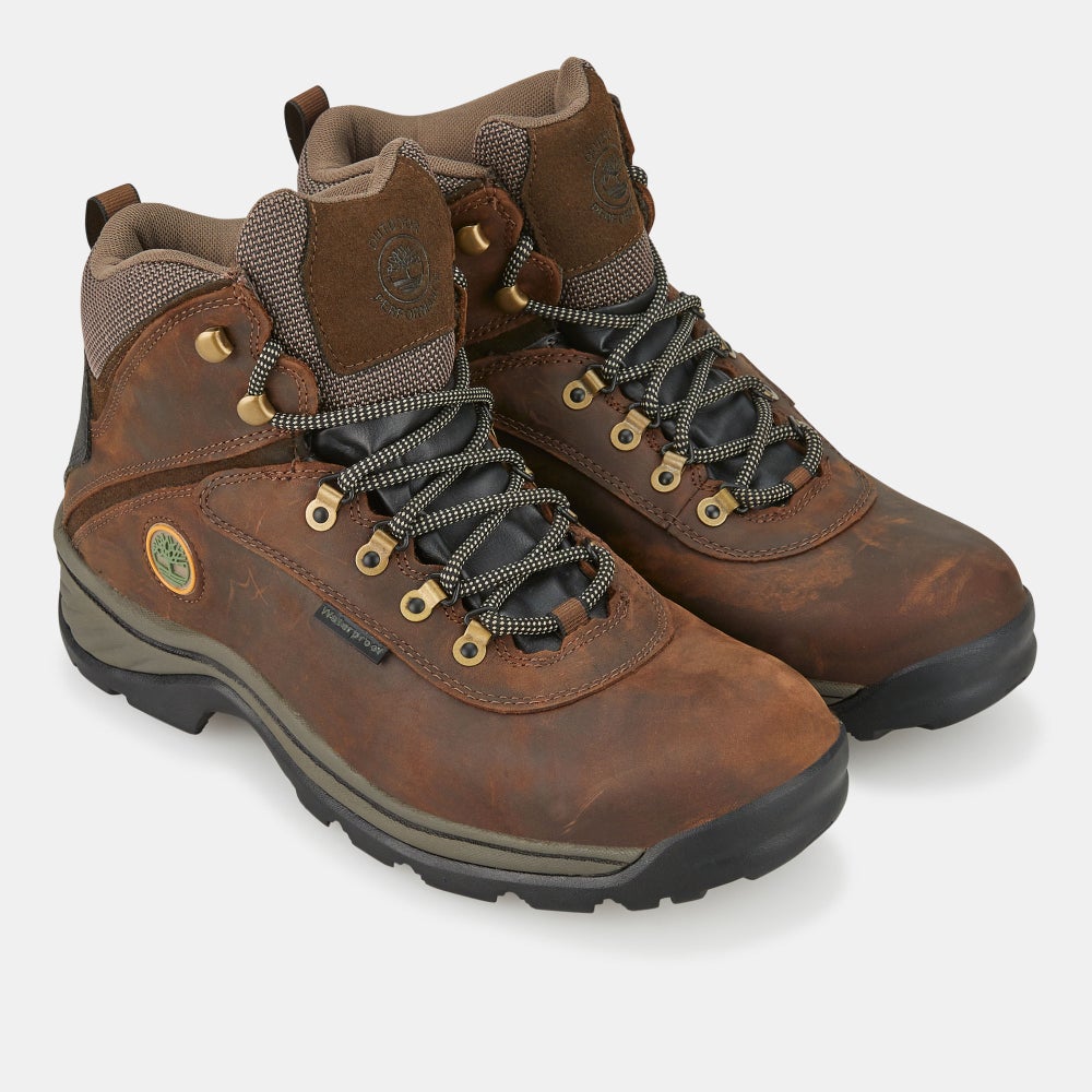 buy-timberland-men-s-trekking-boot_dvt