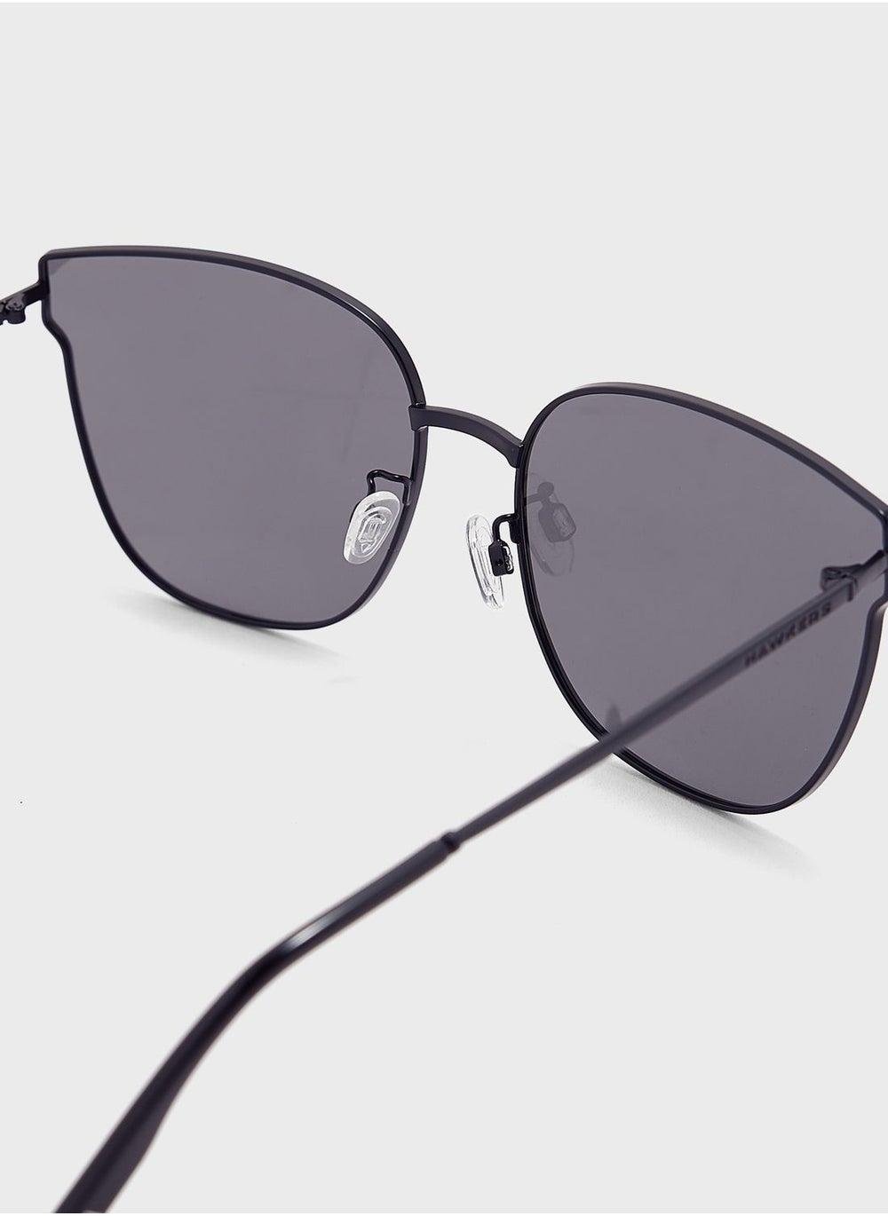 buy-hawkers-showdown-xl-cateye-sunglasses_gmk