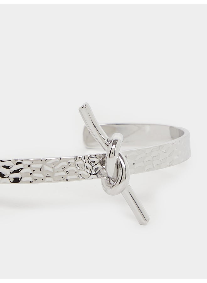 buy-styli-styli-knot-detail-textured-cuff-bracelet_upp