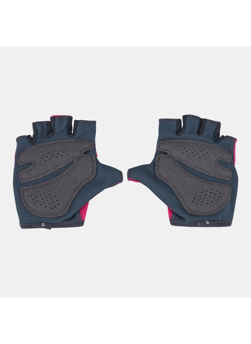 buy-nike-women-s-gym-essential-training-gloves_blt