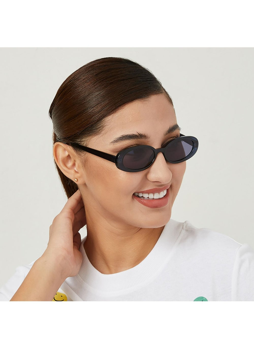 buy-blackout-drew-women-blue-sunglasses-frame-material-thermoplastic-rubber-tr90-frame-color-blue-lens-color-blue-full-rim_uvi