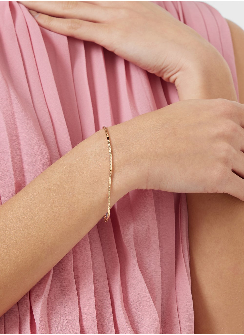 buy-ella-essential-chain-bracelet_52q