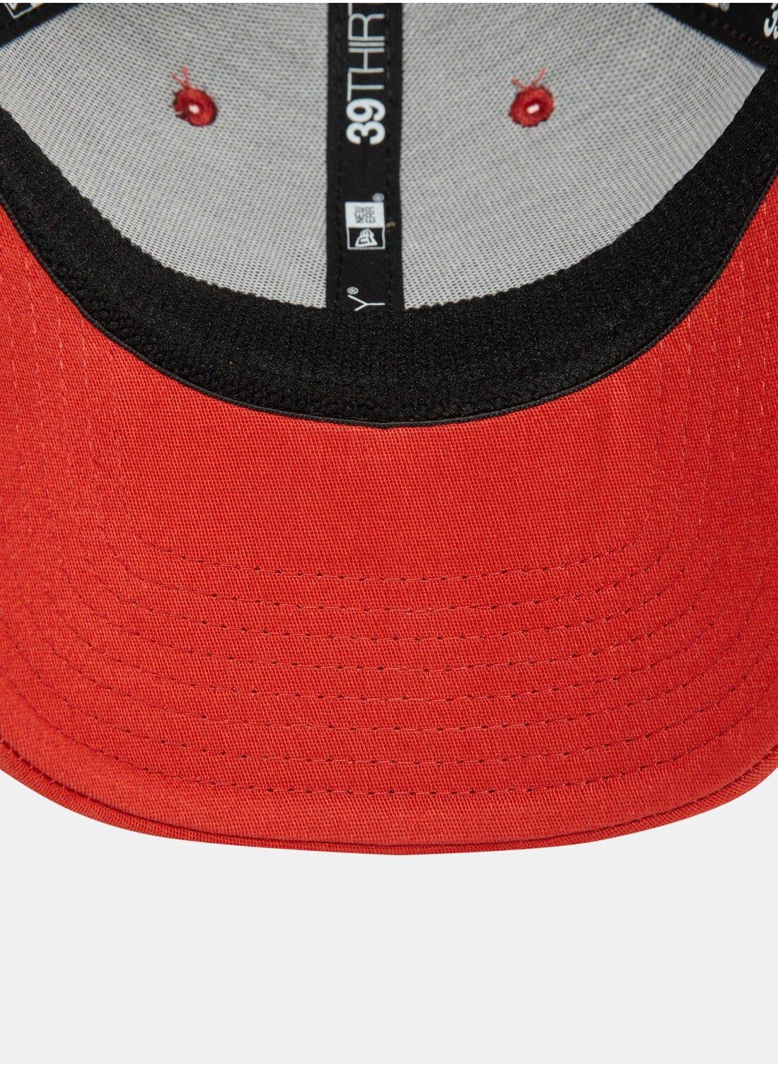 buy-new-era-men-s-mlb-new-york-yankees-league-essential-39thirty-cap_rbs