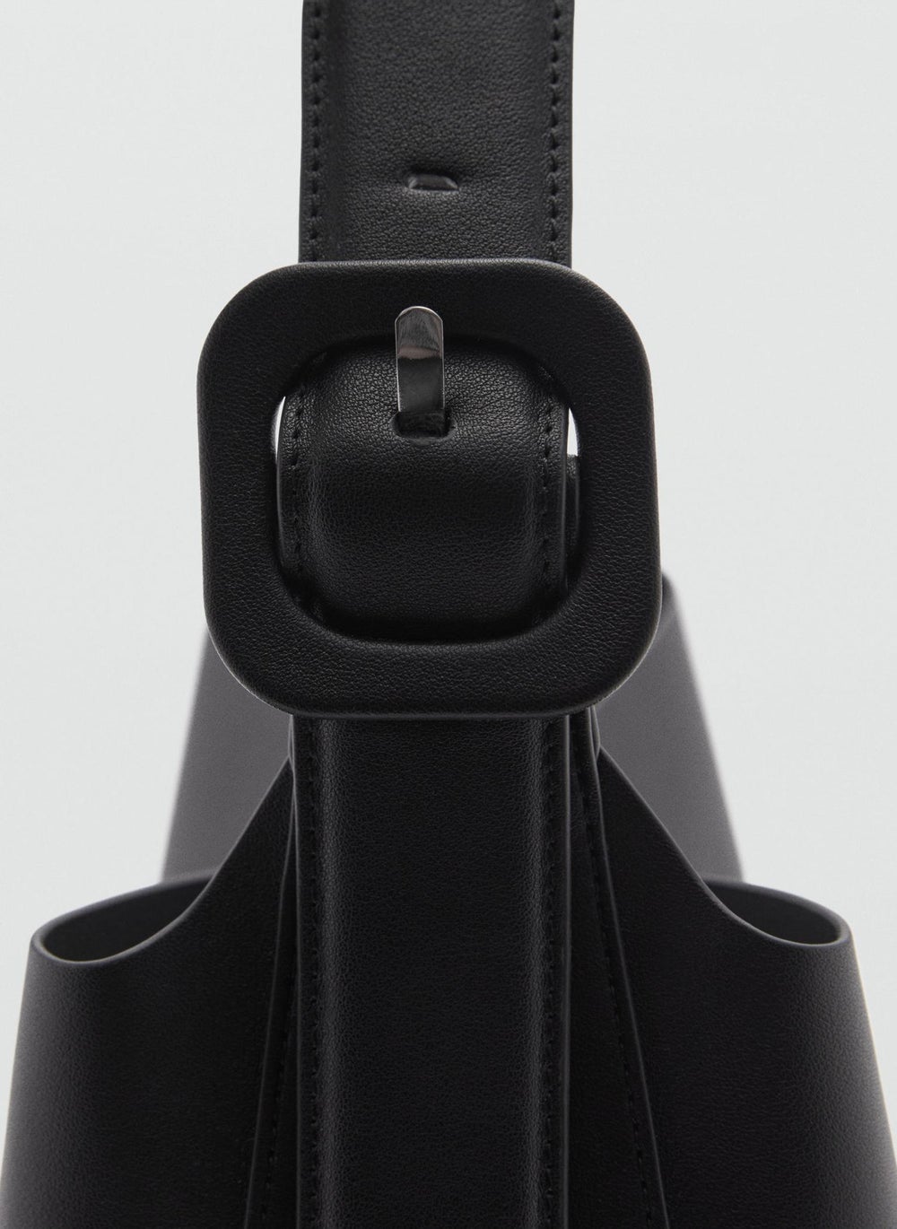 buy-mango-g-winnie-zip-through-tote_cqt