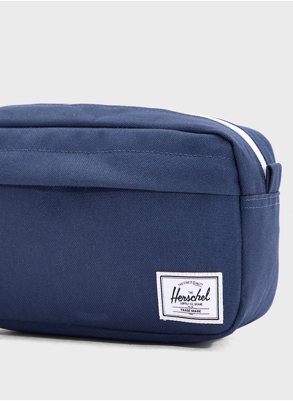 buy-herschel-chapter-small-travel-kit_tq8