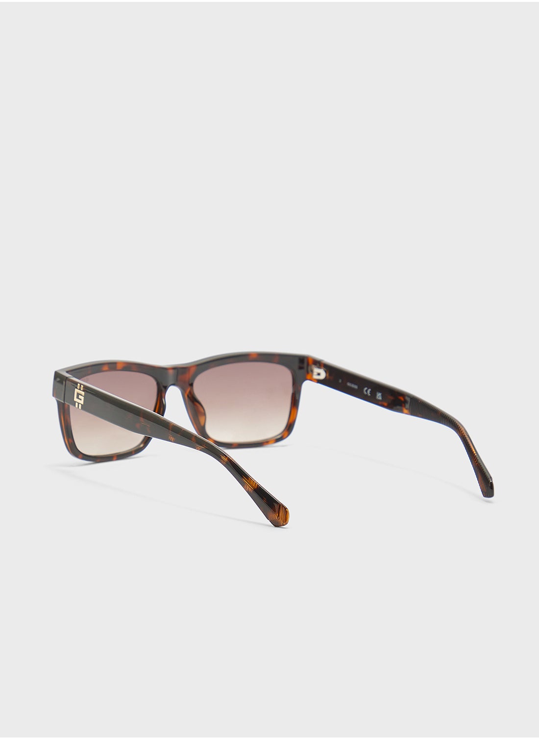 buy-guess-gu0022152f57-wayfarers-sunglasses_xxo