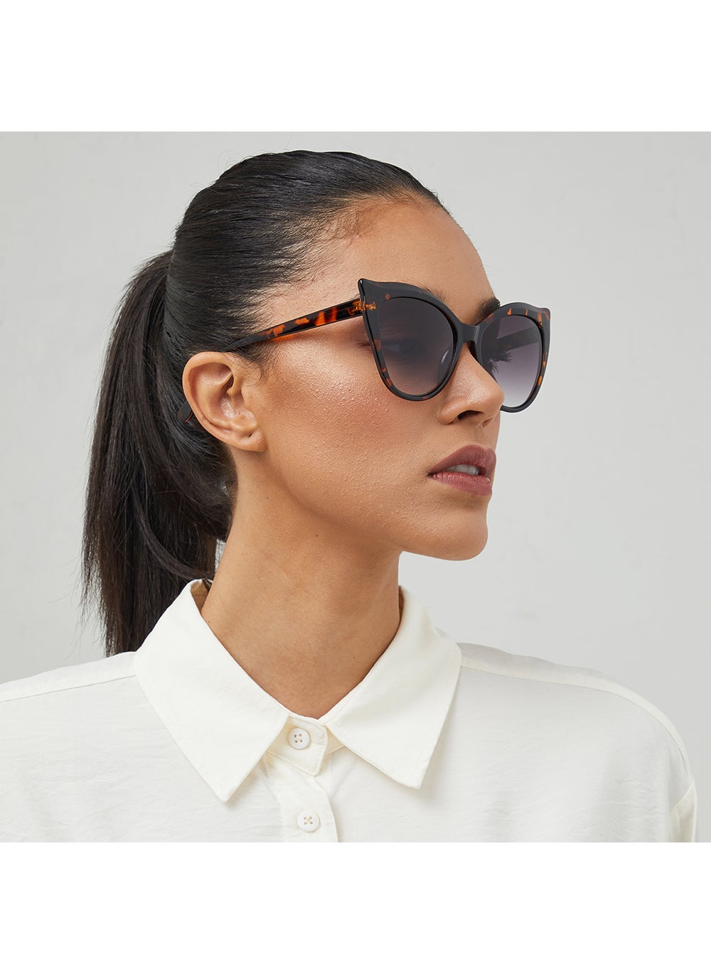 buy-blackout-blackout-ava-cat-eye-full-rim-sunglasses_lch