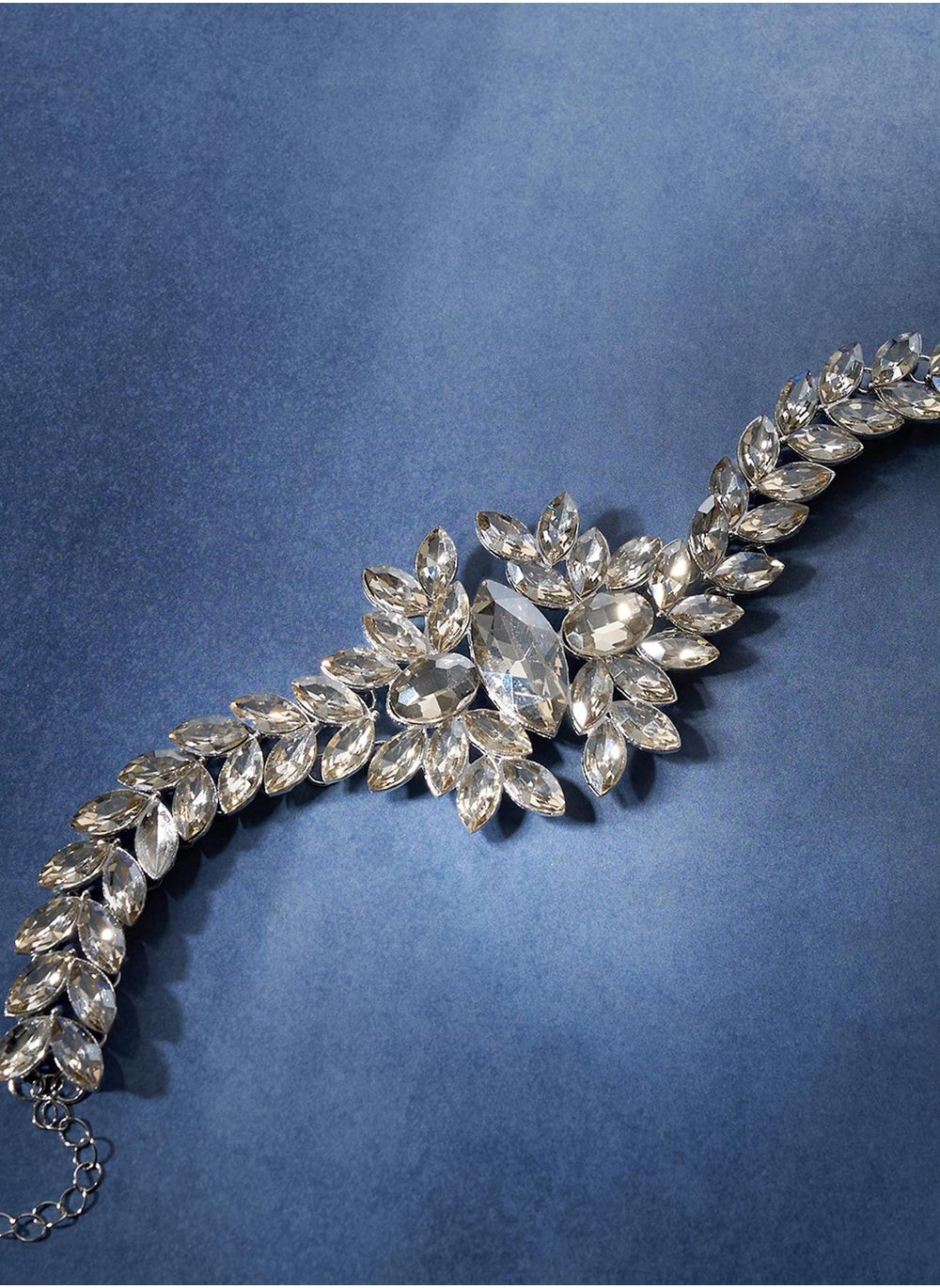 buy-sohi-marquise-statement-necklace_sp5