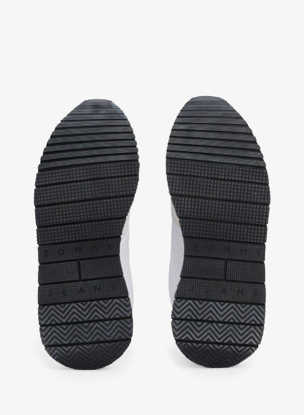 buy-tommy-hilfiger-essential-suede-cleat-sneakers_cz7