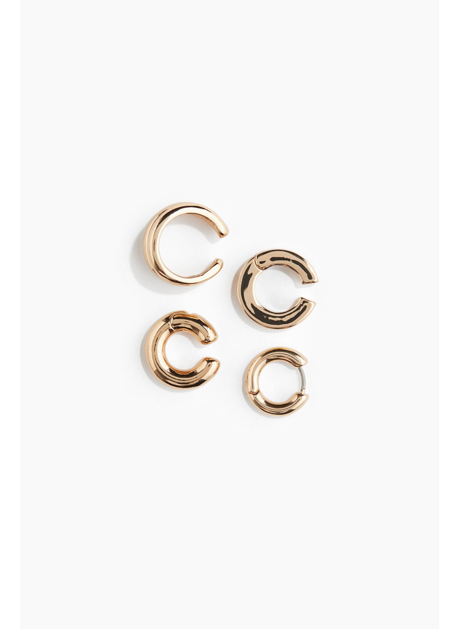 buy-h-m-4-pack-ear-cuffs-and-earring_hxz