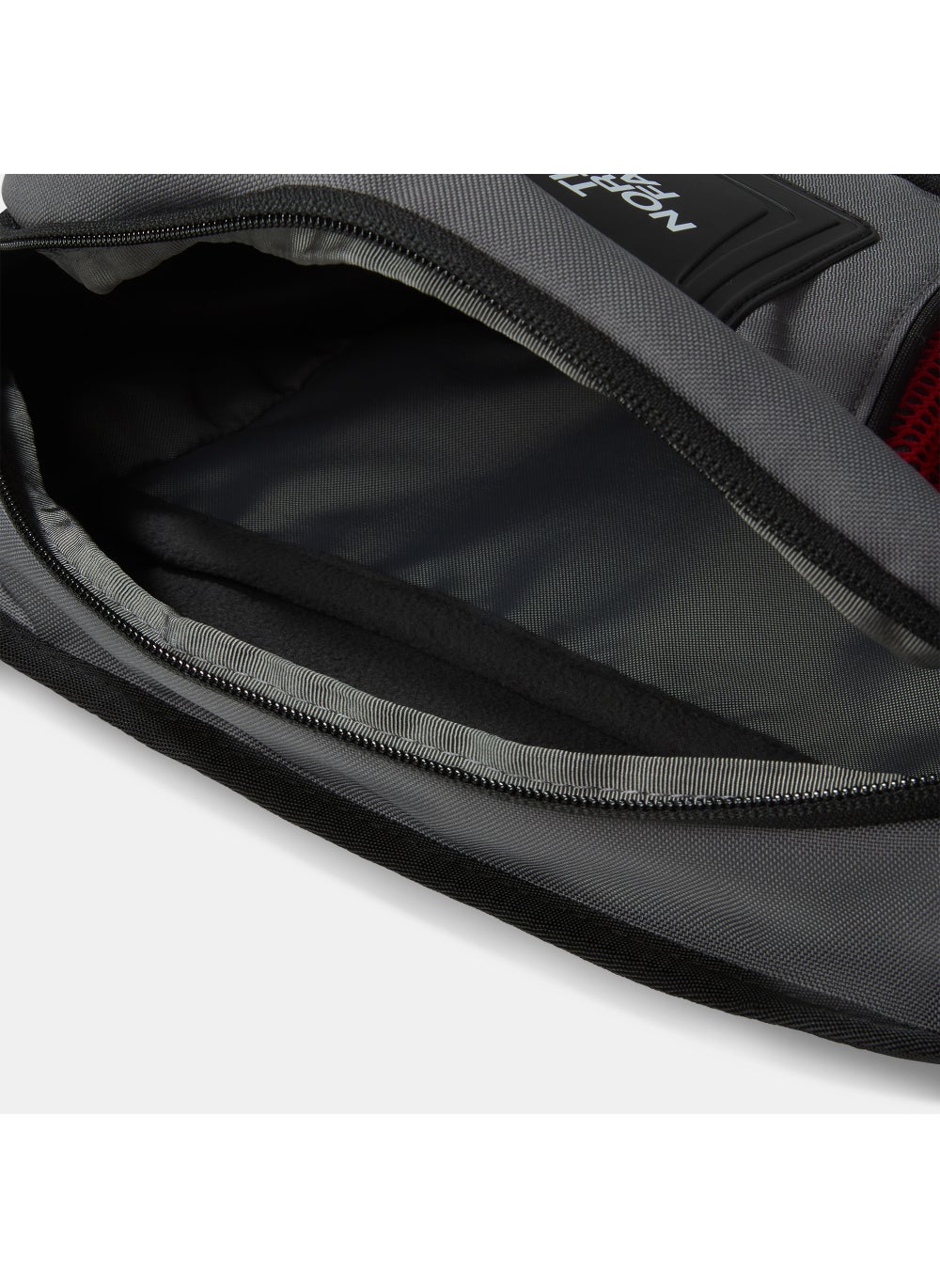 buy-the-north-face-y2k-crossbody-bag_s4x