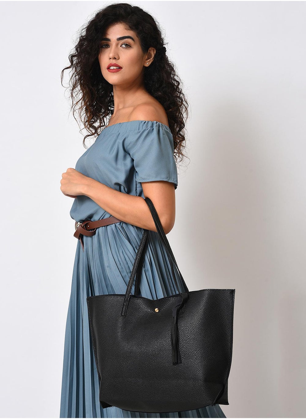 buy-haute-sauce-trove-black-tote-bag_qvq