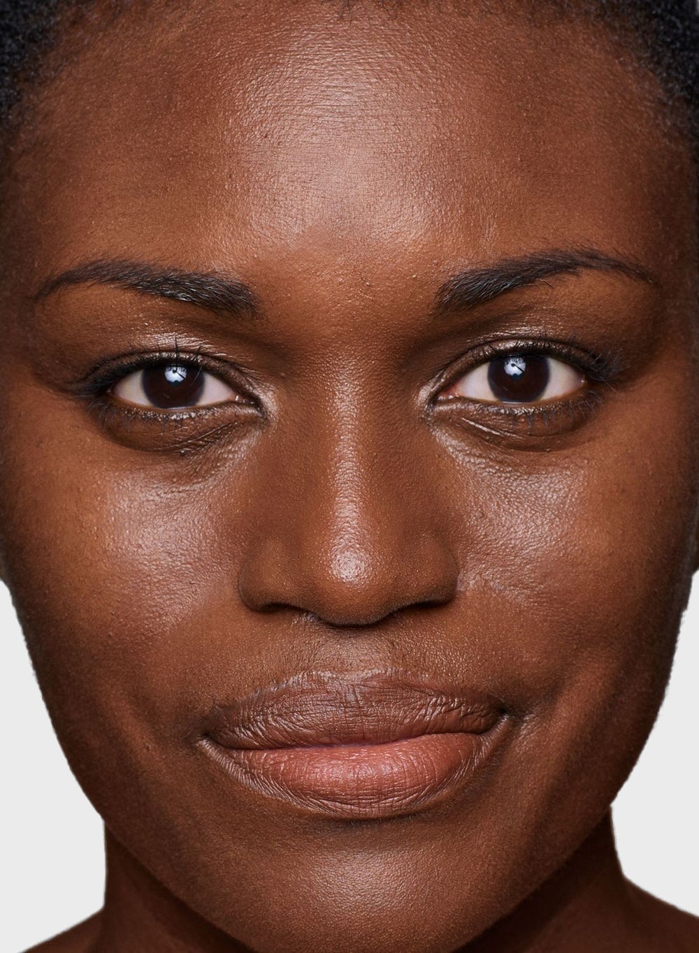 buy-estee-lauder-futurist-hydra-moisturizing-foundation-68-6c1-rich-cocoa_6rn