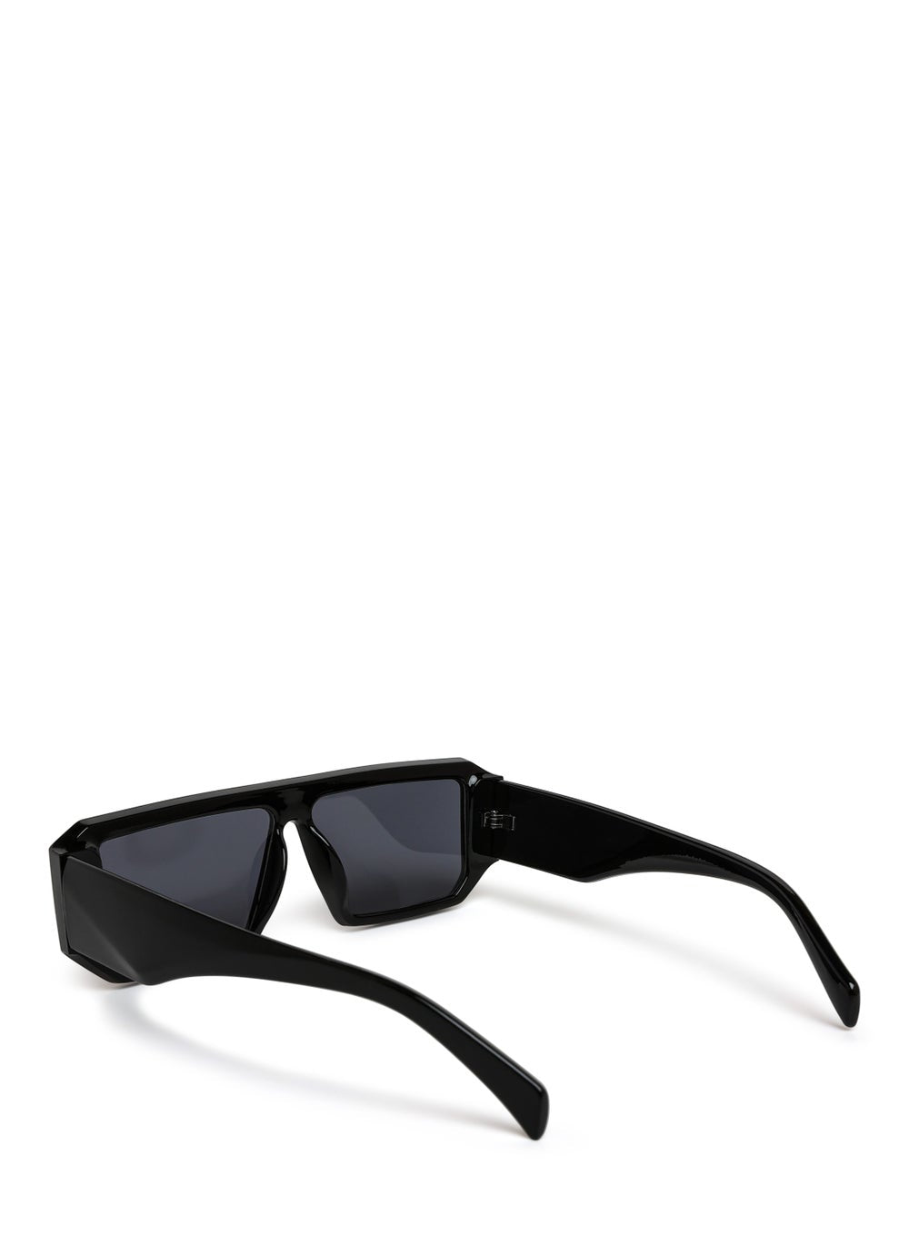 buy-london-rag-flat-bridge-rectangular-sunglasses-in-black_0b8