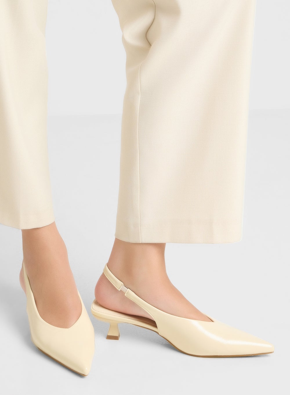 buy-ella-sling-back-heeled-pump_la6