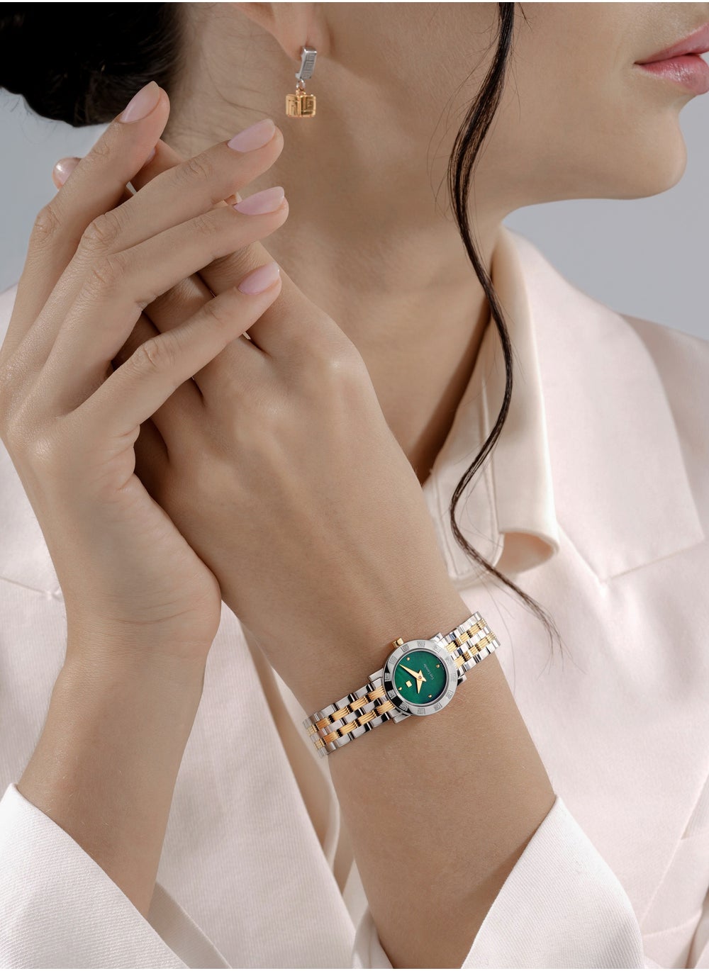 buy-guy-laroche-alex-watch-for-women-with-silver-and-gold-stainless-steel-bracelet-22-mm-5-atm_ebr