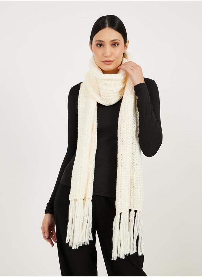 buy-styli-tasseled-edge-knitted-scarf_ifo