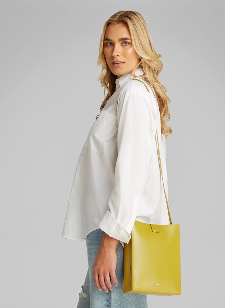 buy-calvin-klein-leather-crossbody-bag_qmj