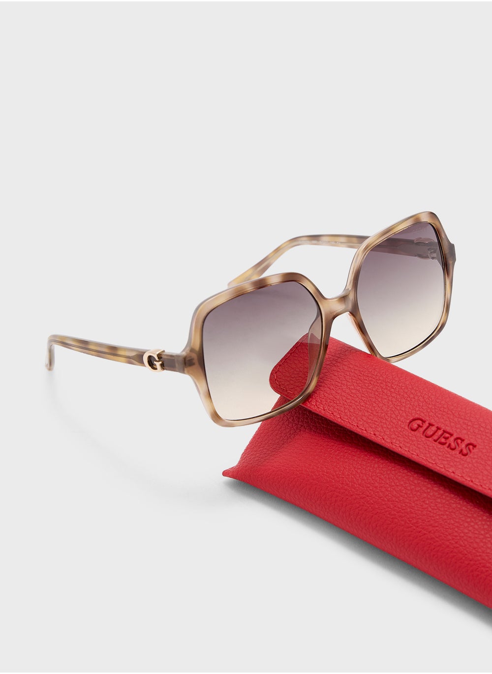 buy-guess-oversized-sunglasses_qdt