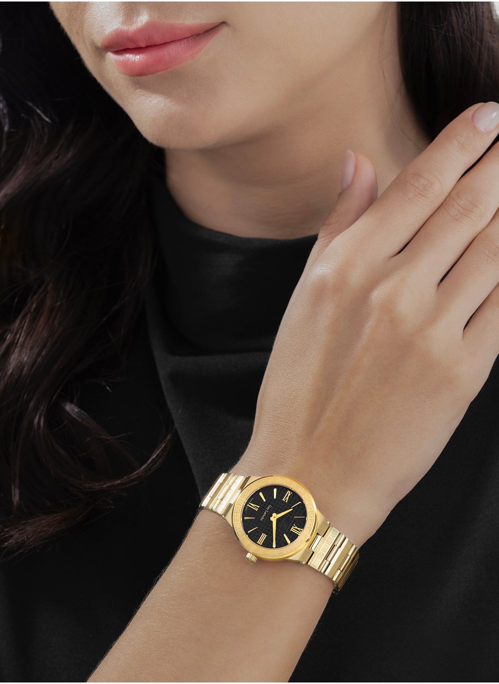 buy-guy-laroche-sacha-watch-for-women-with-gold-stainless-steel-bracelet-32-mm-5-atm_xa5