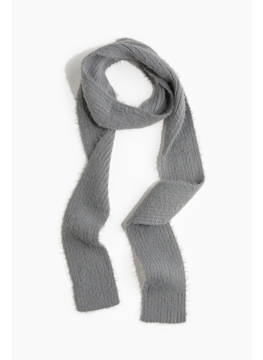 buy-h-m-fluffy-knit-scarf_hr8