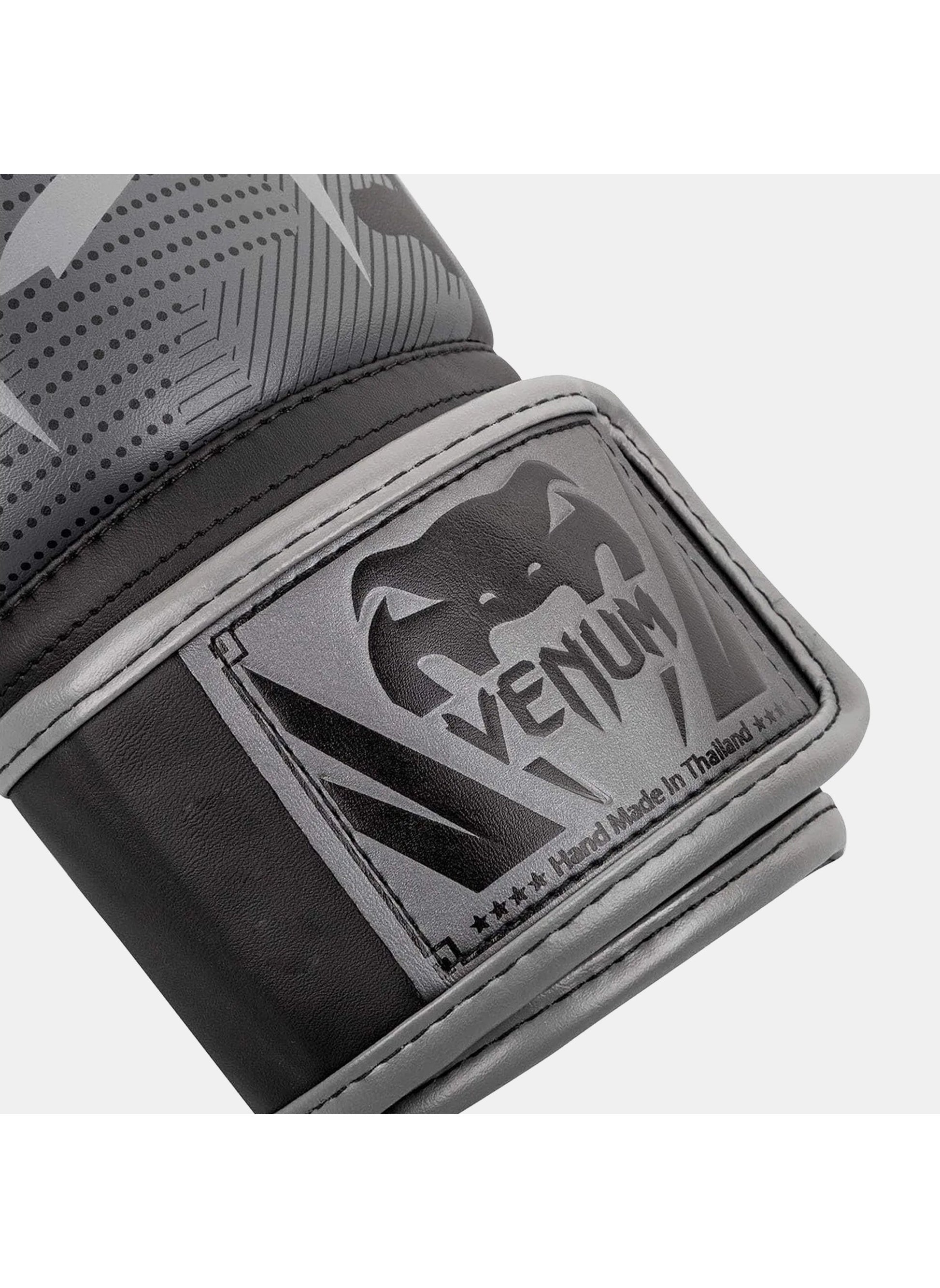 buy-venum-elite-boxing-gloves_310