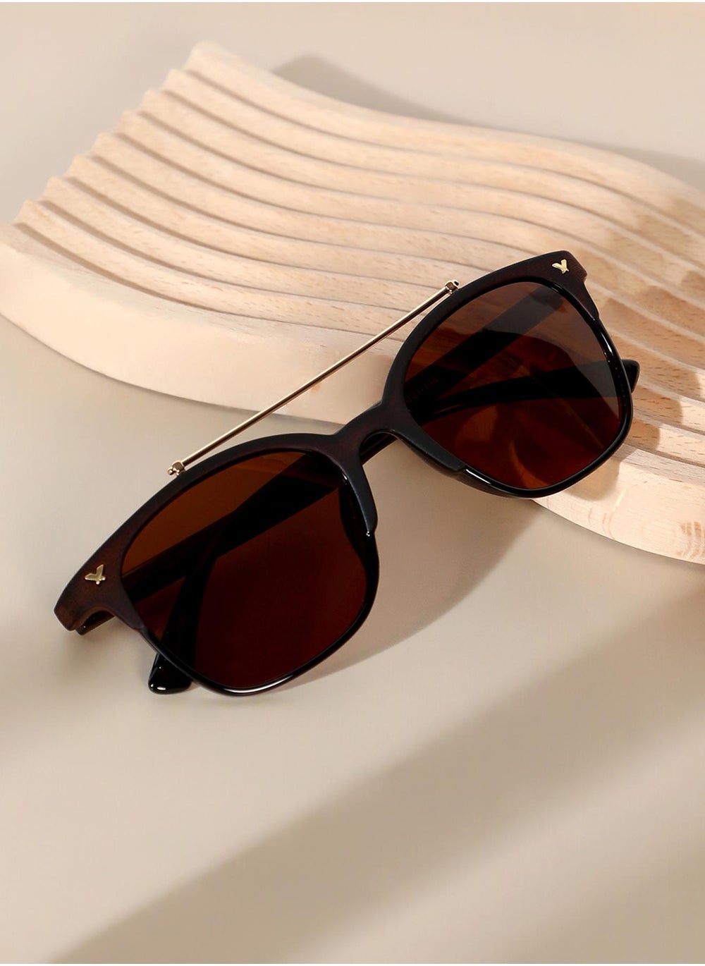 buy-haute-sauce-the-bar-aviator-sunglasses-chocolate-brown_zht