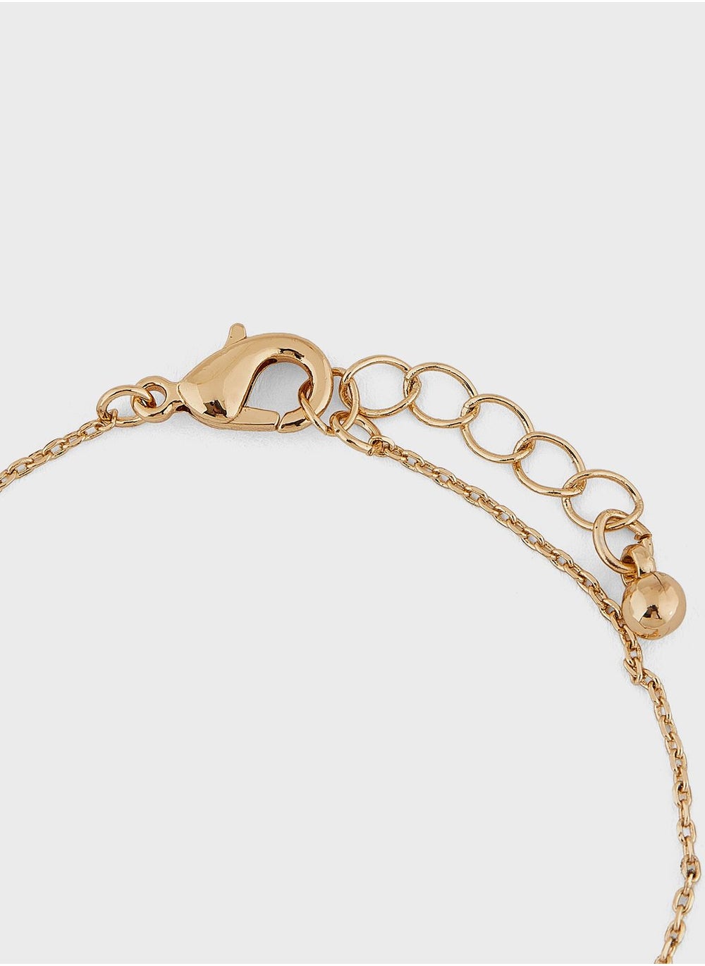 buy-khizana-arabic-initial-a-disc-bracelet_5uv