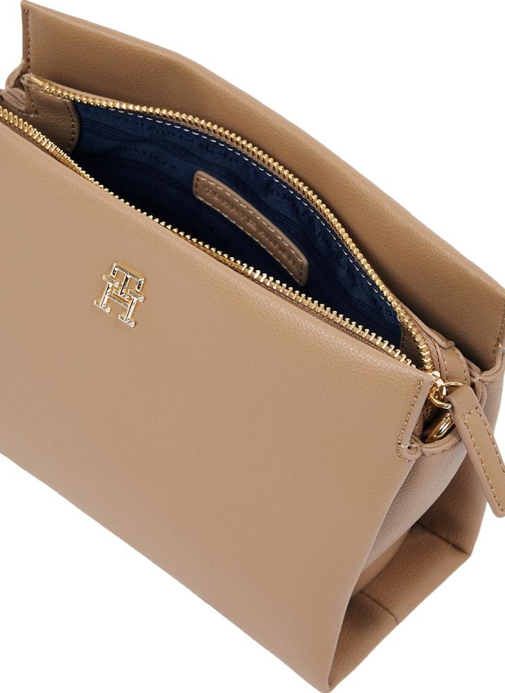 buy-tommy-hilfiger-mini-crossbody-bag_lo1