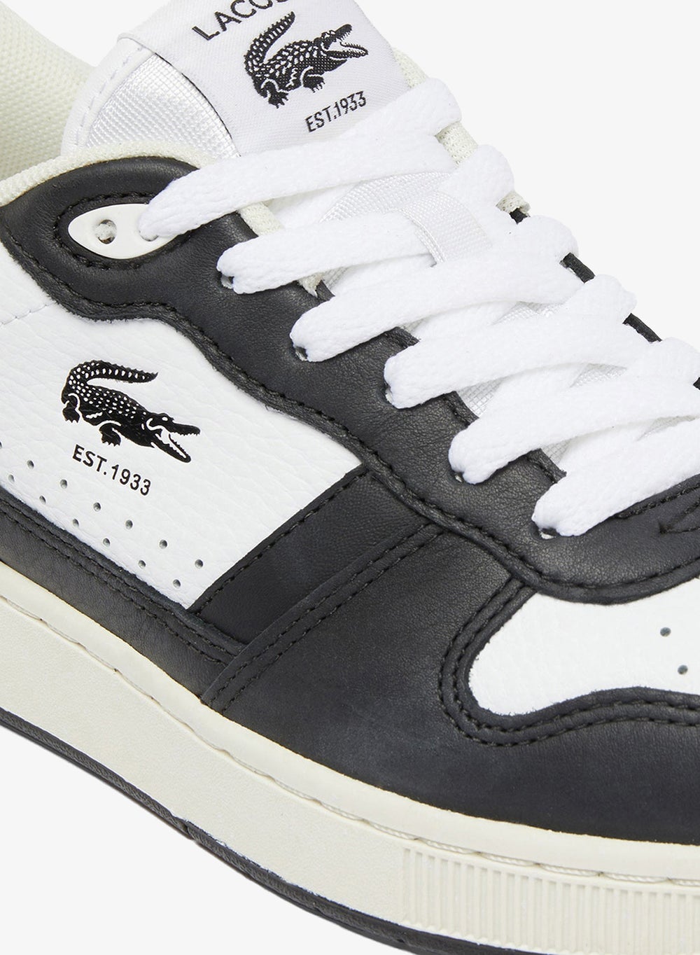 buy-lacoste-t-clip-low-top-court-sneakers_2ip