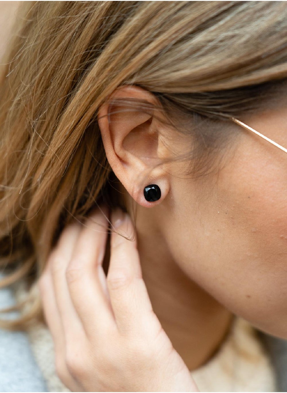 buy-seona-sophia-jet-black-crystal-stud-earrings-bold-edgy-minimalism_xfv