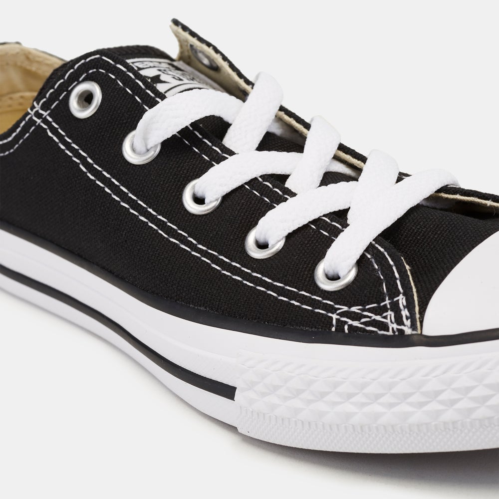 buy-converse-kids-chuck-taylor-all-star-low-top-unisex-shoe-younger-kids_zz6