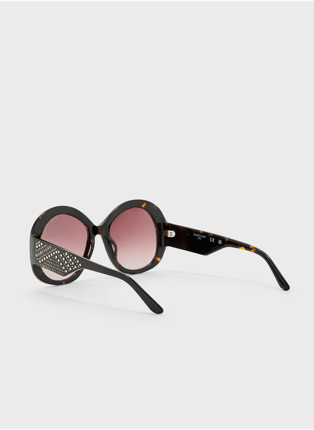 buy-guess-wayfarers-sunglasses_drw