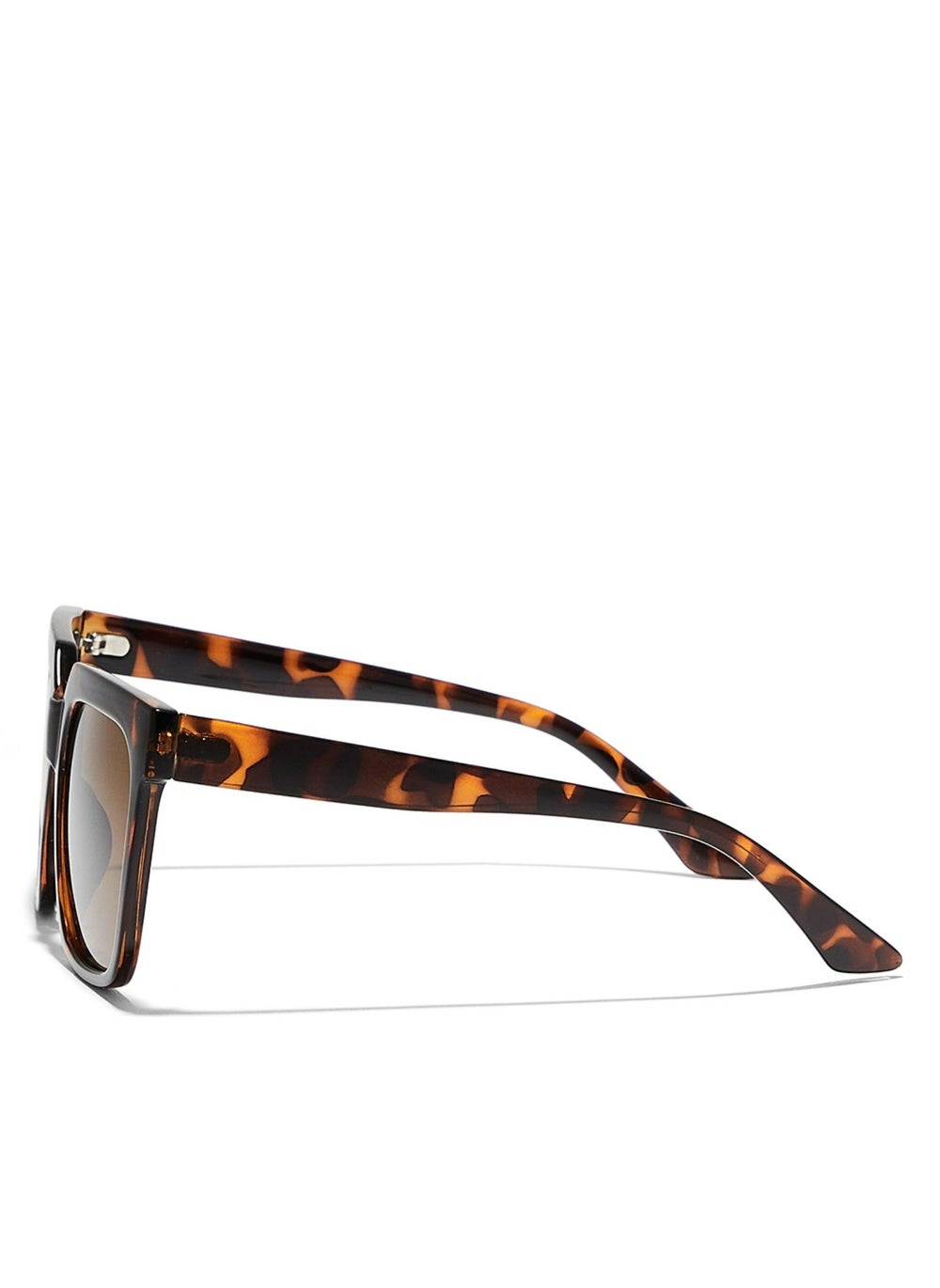 buy-blackout-quadra-women-tortoise-sunglasses-frame-material-thermoplastic-rubber-tr90-frame-color-tortoise-lens-color-brown-full-rim_be9