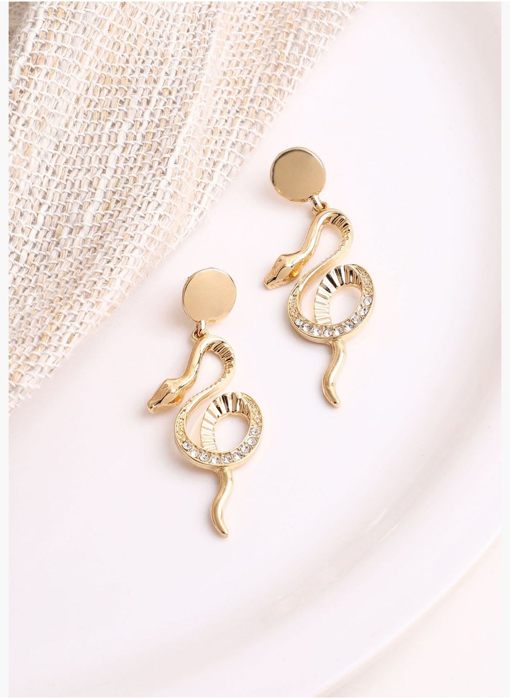 buy-sohi-gold-plated-party-designer-stone-drop-earring-for-women_nda