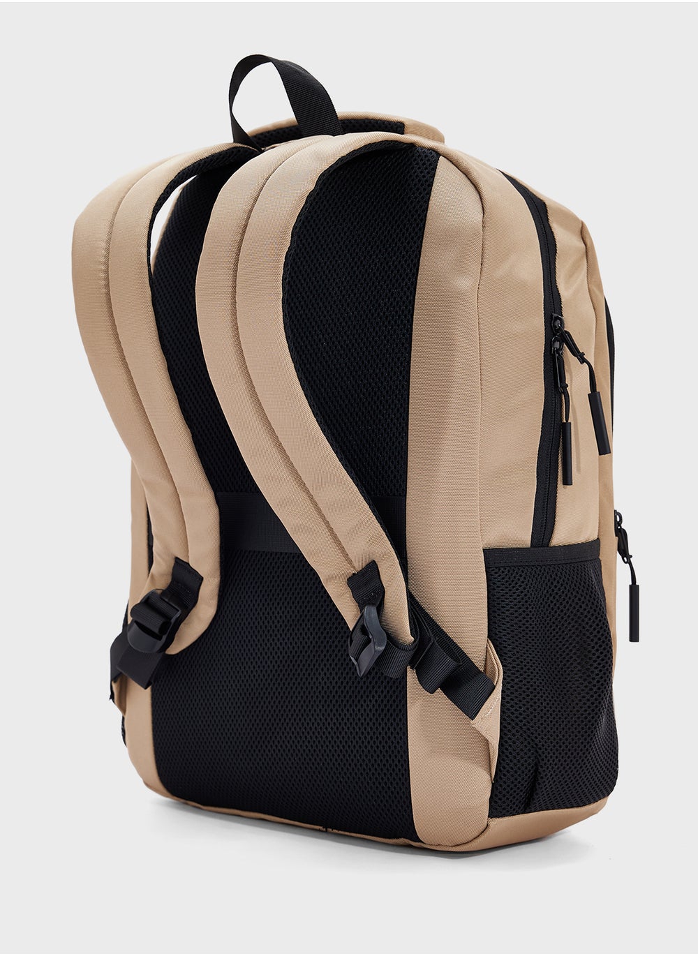 buy-seventy-five-padded-ventilation-back-support-casual-backpack_sry