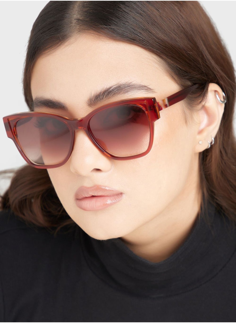 buy-karl-lagerfeld-butterfly-shape-sunglasses_e0n