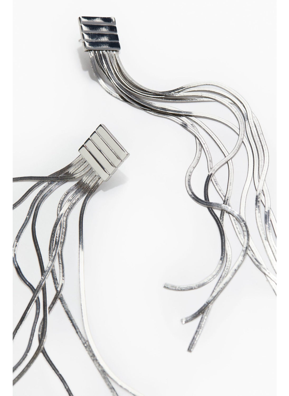 buy-h-m-herringbone-chain-earrings_3re