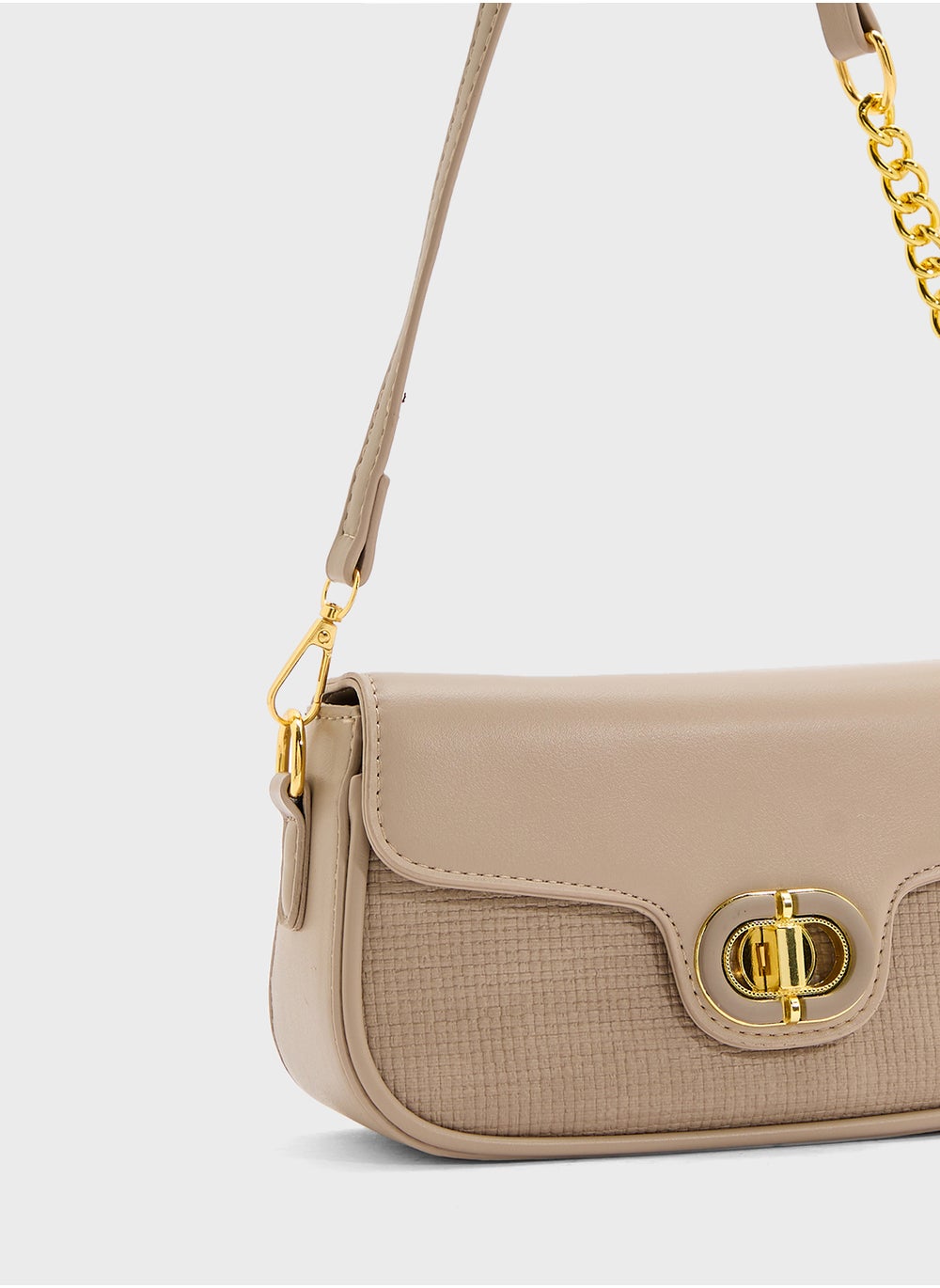 buy-ella-chain-detail-strap-crossbody_g3n