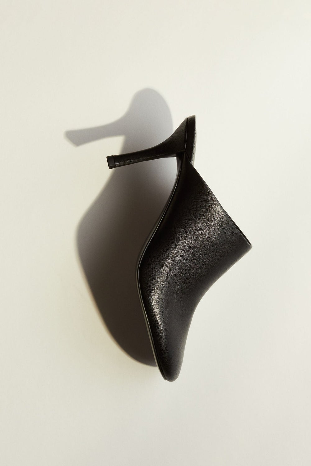 buy-h-m-heeled-leather-mules_biz