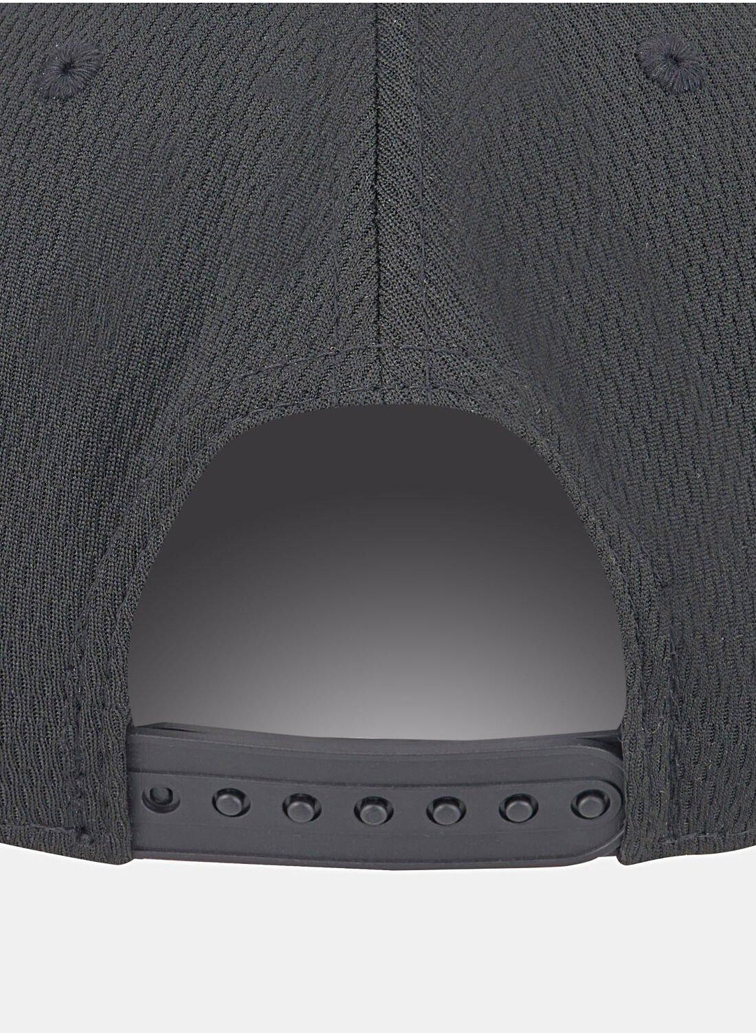 buy-new-era-men-s-chicago-bulls-print-infill-9fifty-snapback-cap_sd5