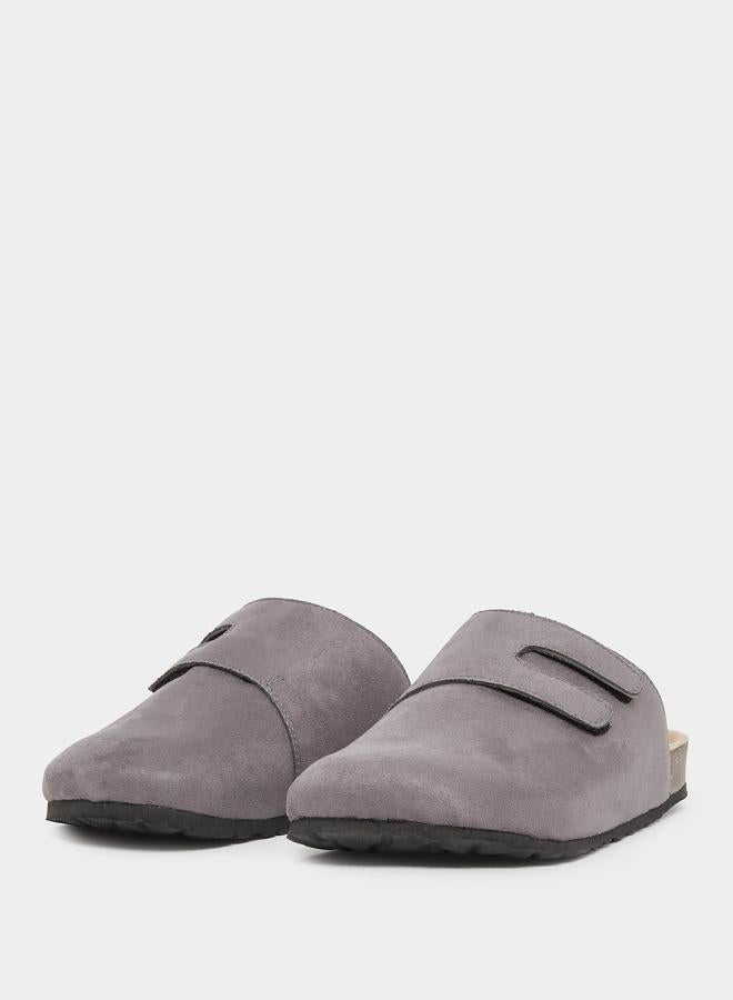 buy-styli-styli-plain-velcro-detail-faux-suede-clog-sandals_tqg