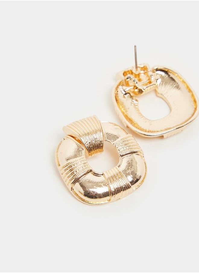 buy-styli-textured-stud-square-earrings_tes