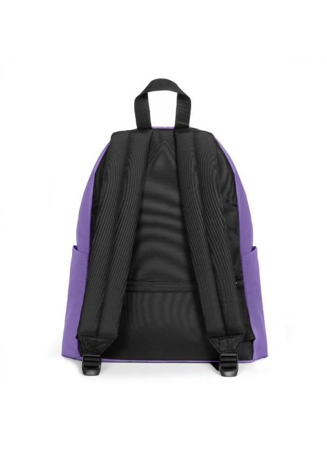buy-eastpak-day-pak-r-petal-lilac-medium-backpack-with-bottle-holder-and-laptop-sleeve_py1