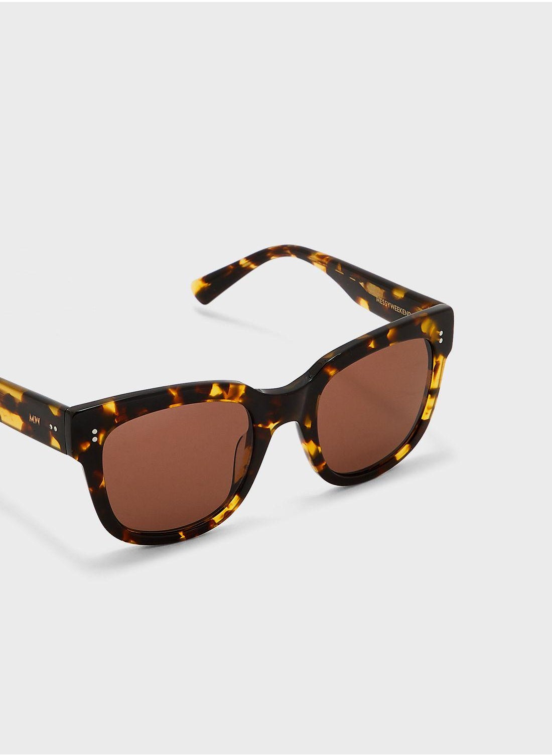 buy-messyweekend-liv-shape-sunglasses_jy8