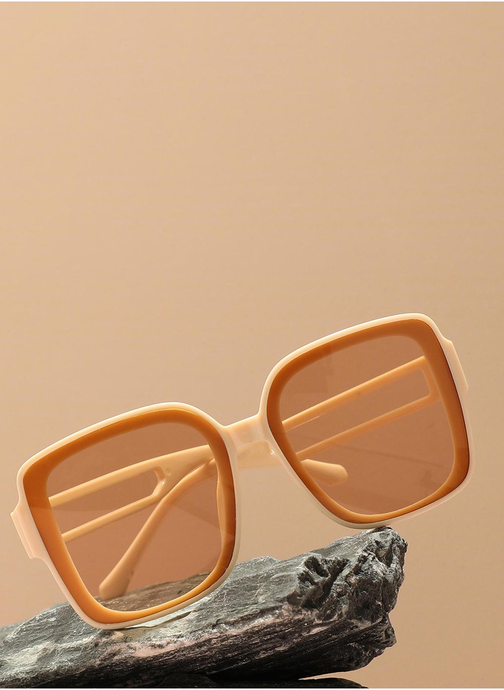 buy-haute-sauce-tinted-lens-with-beige-frame-oversized-sunglass_jga