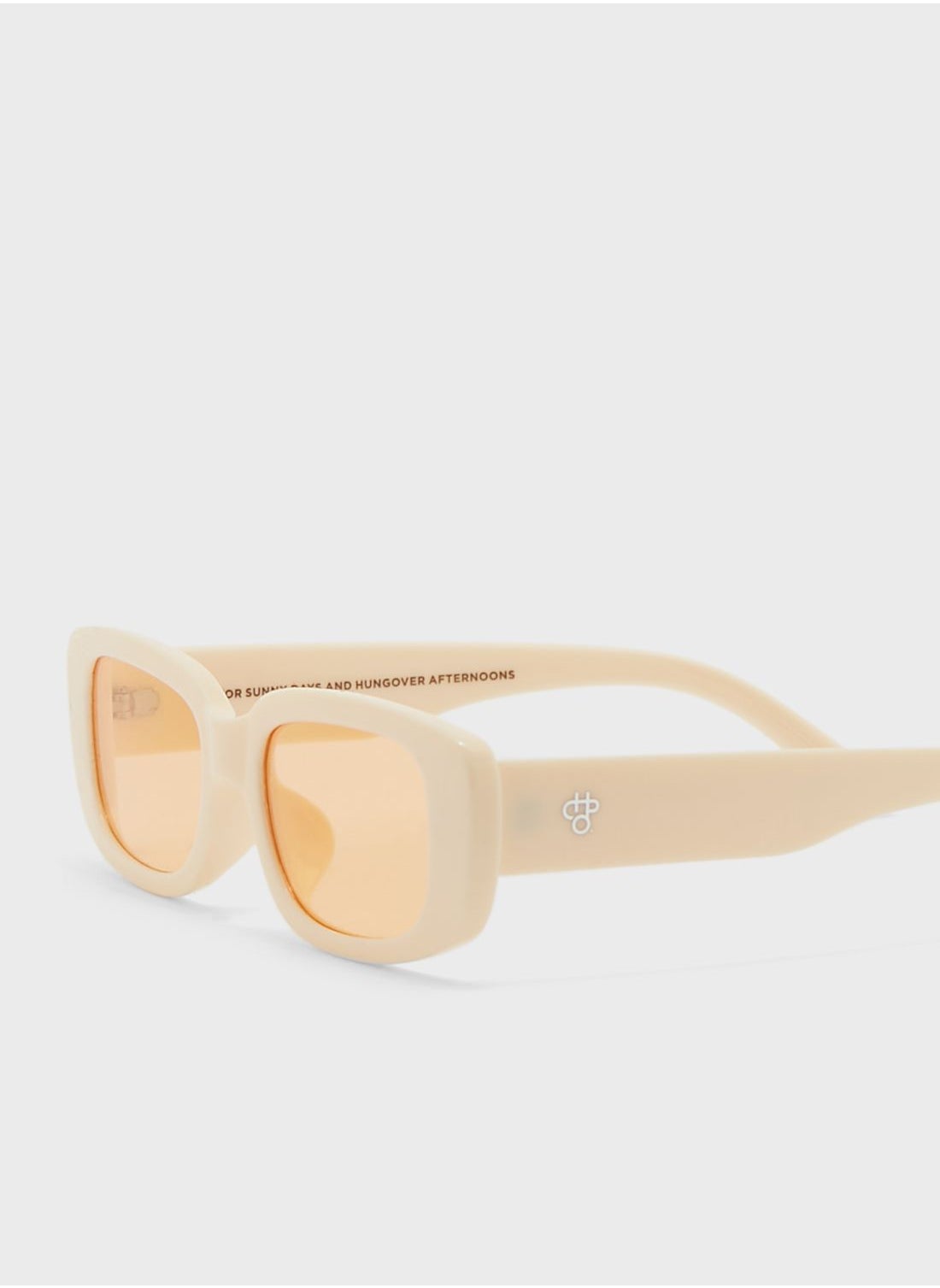buy-chpo-nicole-sustainable-sunglasses-made-of-100-recycled-materials_fmj