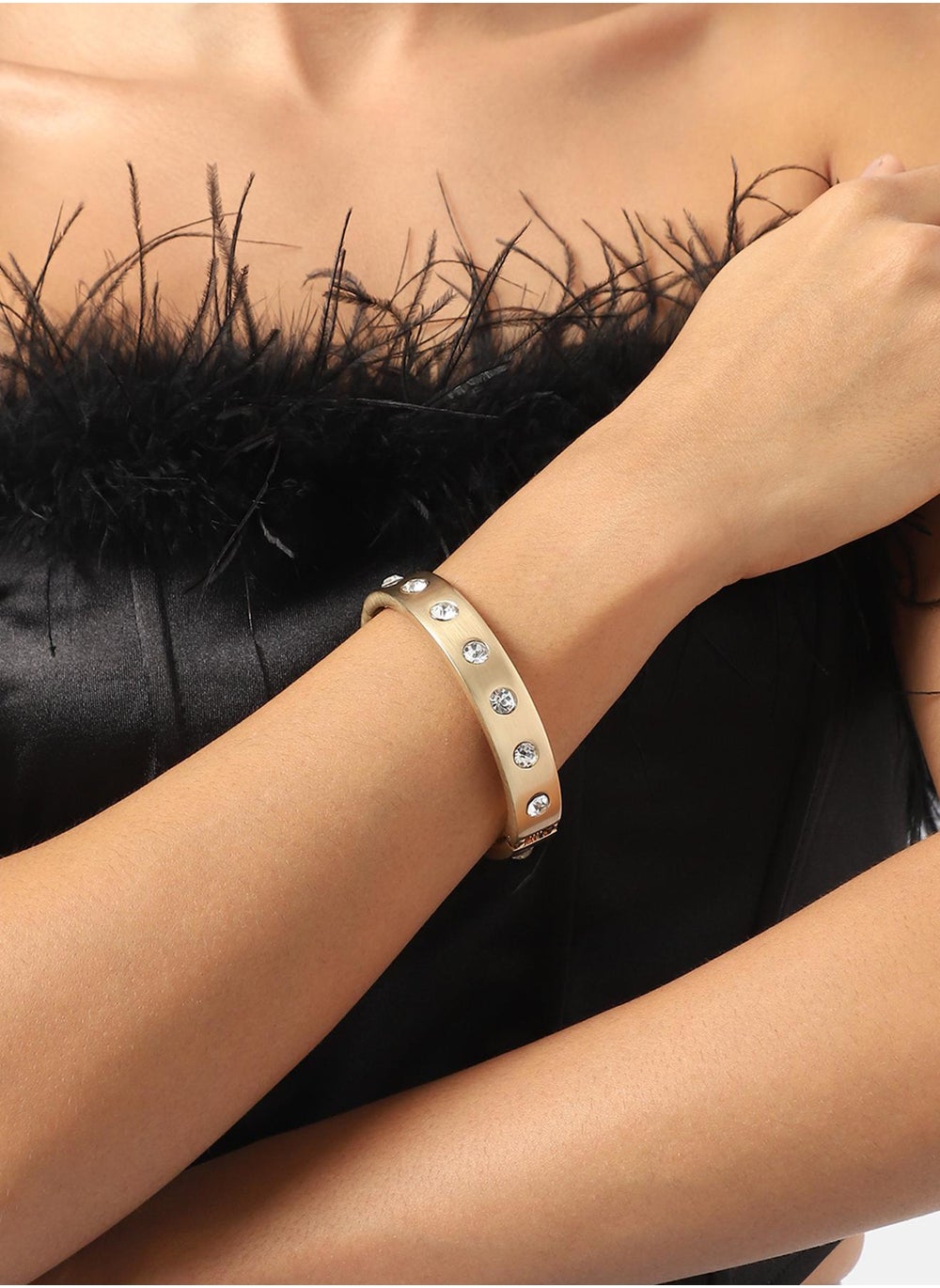 buy-sohi-crystal-band-bracelet_cjc