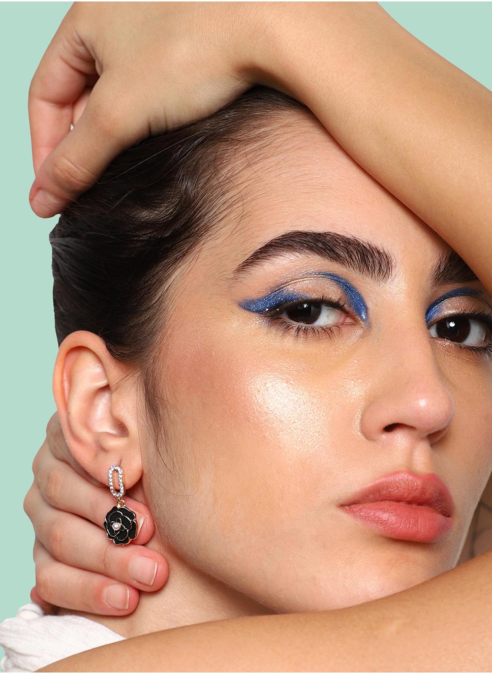 buy-sohi-party-drop-earrings_ae7